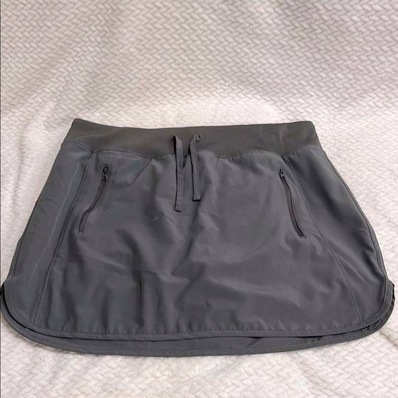 Magellan Outdoors Ladies Gray Caddo Lake Skort Size X Large Water Resistent - Picture 1 of 6